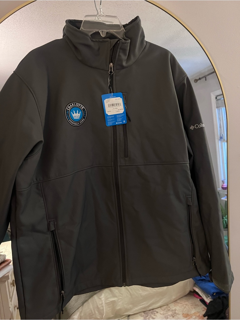 Columbia Men’s Dark Gray Full-Zip Softshell Jacket